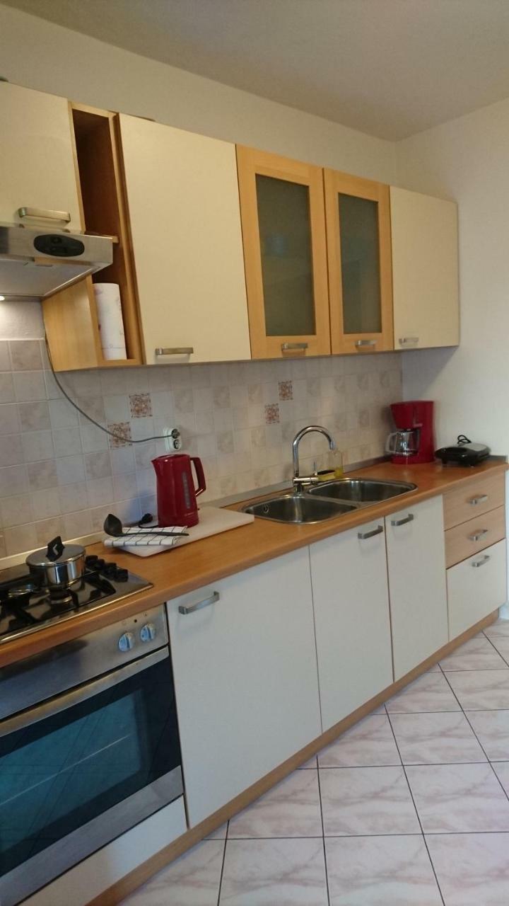 Apartment Ela *
